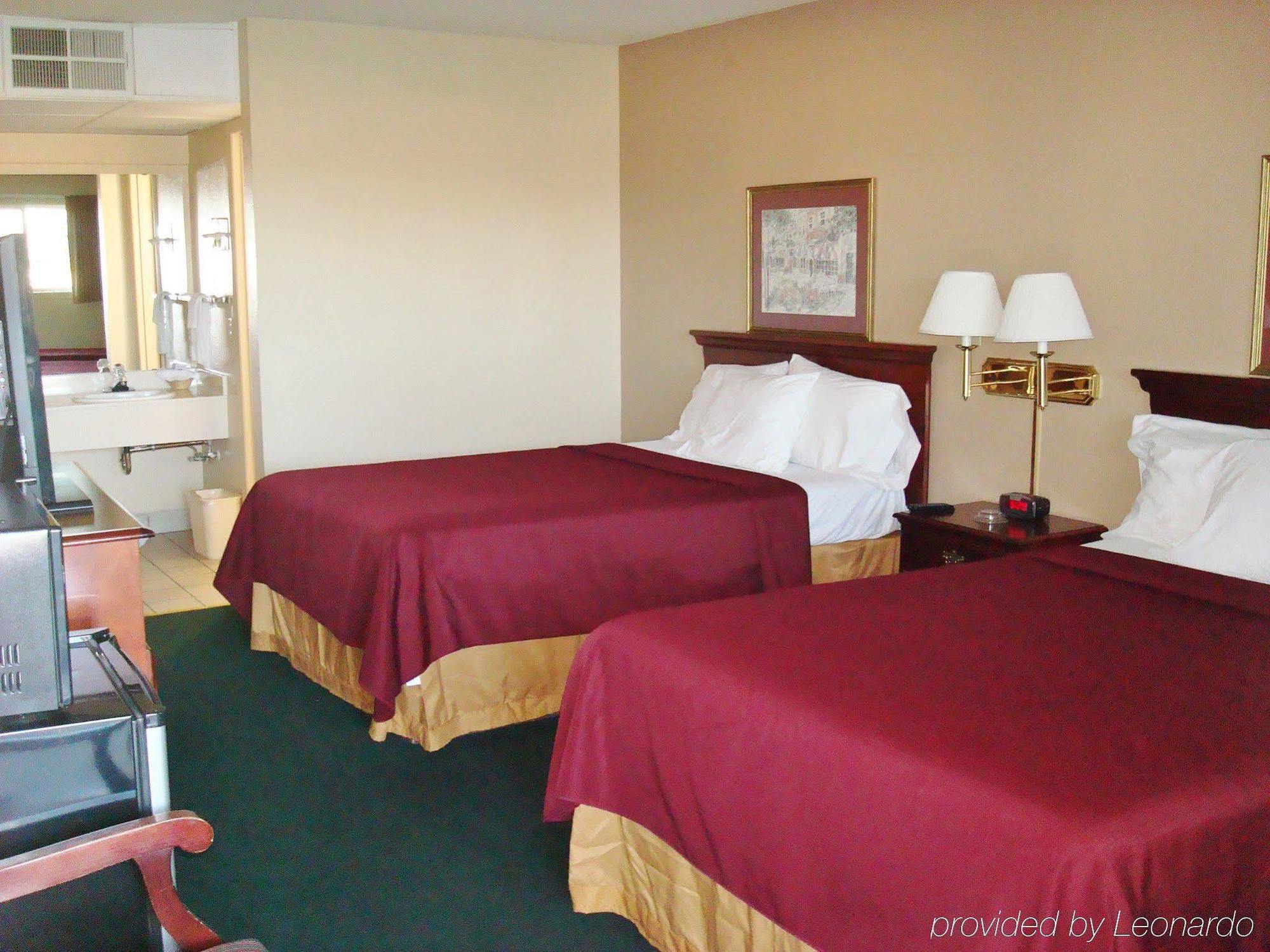 Route 66 & By Oyo Tx Hotel 3*